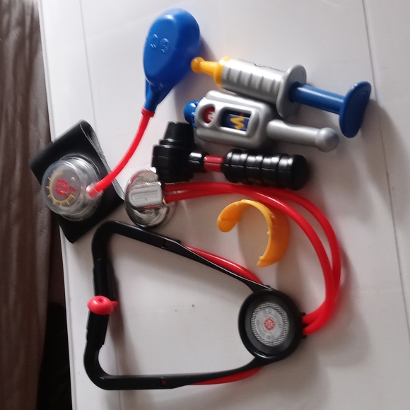 Vintage Rescue Heroes Matt Medic Pretend Play Medical Kit - Picture 2 of 4